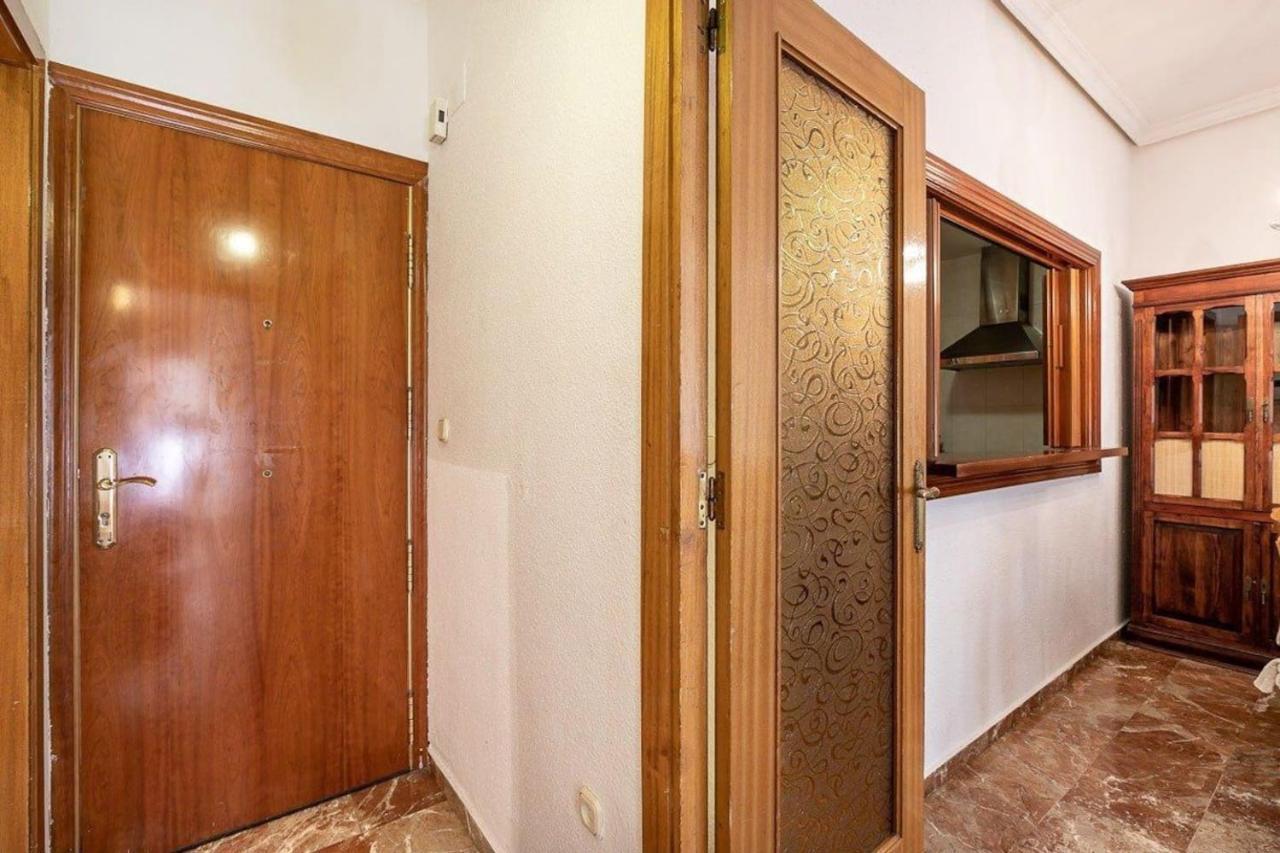 Modern Apartment In The Heart Of Гранада Екстериор снимка